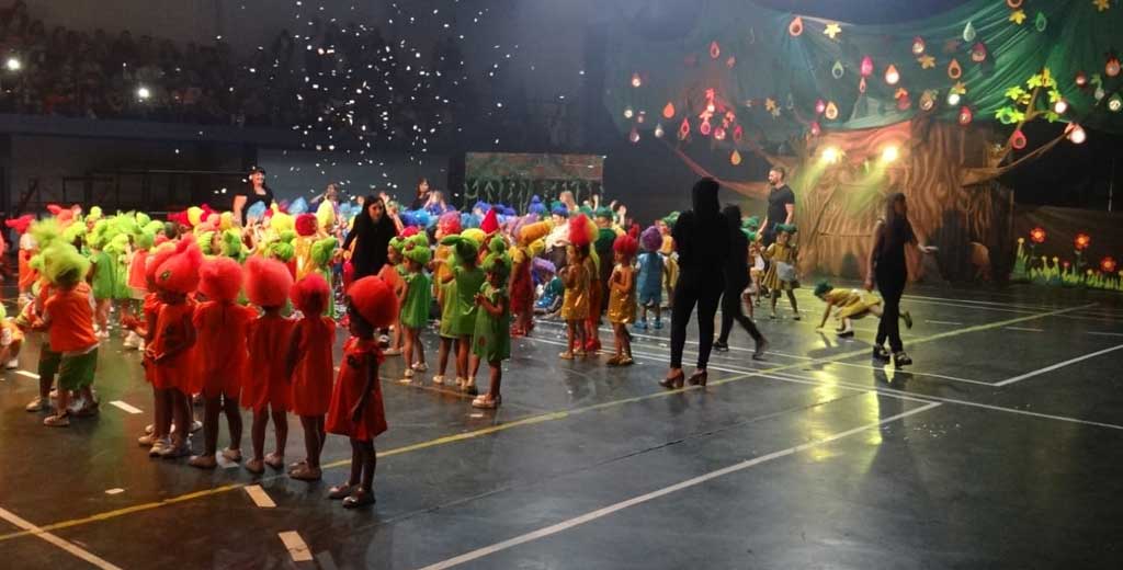 Fiesta de fin de año, nivel inicial